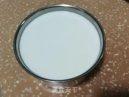 Make Mango oatmeal milk cup step 0