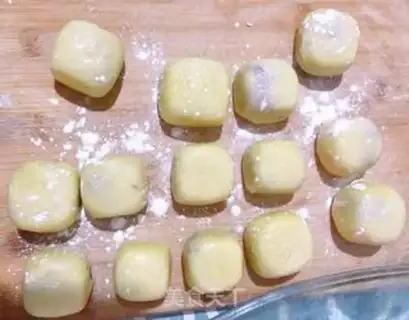 Make Potato bean cake step 10