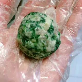 Make Fresh meatballs step 3