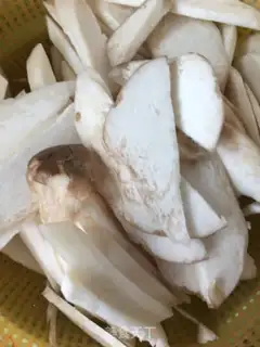 Make The apricot mushroom fried cowboy bones step 1