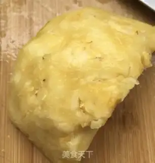 Make Silver pineapple soup step 1