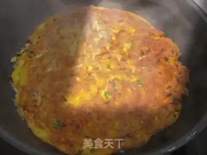 Make Onion ham fried eggs step 11