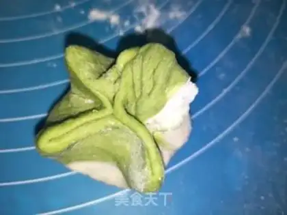 Make A hundred-dollar bun step 5