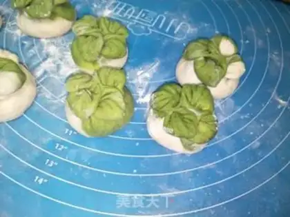 Make A hundred-dollar bun step 7