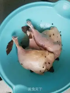 Make Homemade salt duck legs step 3