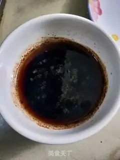 Make Shanghai onion oil noodles step 4
