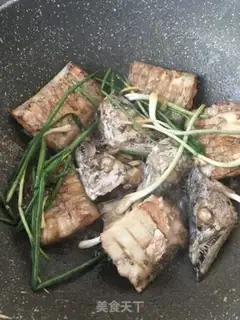 Make Jell-O fish step 13