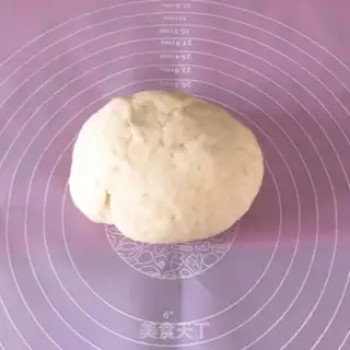 Make Orchid ham pizza step 2