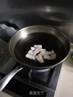 Make Five flowers and four bean noodles step 4