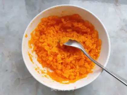 Make Salted egg sofa tofu step 1