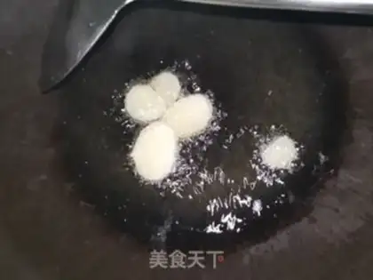 Make Crab mushrooms and fried meat step 3