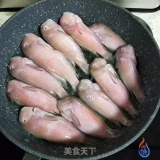 Make Precious parrot fish step 1