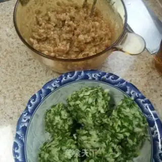 Make Porridge pork dumplings step 5