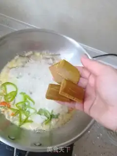 Make Curry chickens and rice step 7