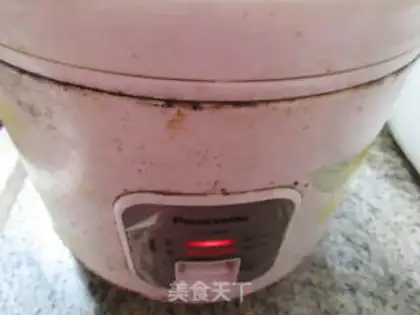 Make Salted egg yogurt dates and sausages step 11