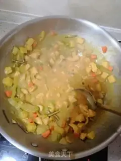 Make Curry chickens and rice step 8