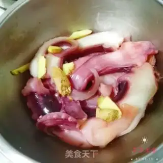 Make Roasted squid step 1
