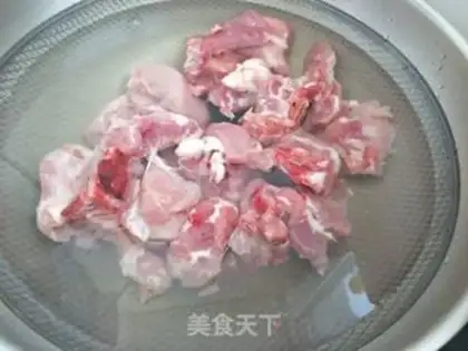 Make Doudou-bone stew step 1