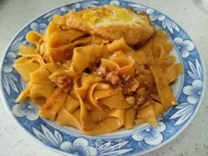 Make Spicy carrot noodles step 7