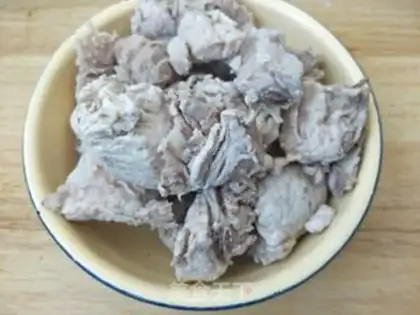 Make Doudou-bone stew step 2