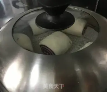 Make Potato-coloured buns step 11