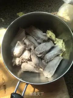 Make Pork chops and eggs step 0