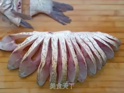 Make Peacock clears the steam fish step 2