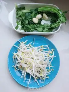 Make Green bean sprouts of wheat noodles step 0
