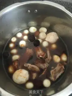 Make Pork chops and eggs step 5