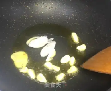 Make Pelican onion fried intestines step 3