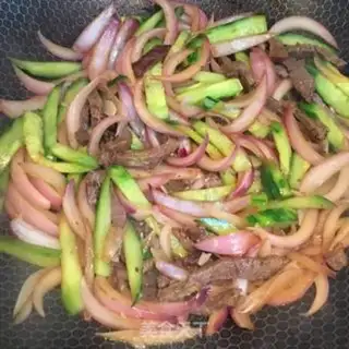 Make Onion cucumber beef step 2