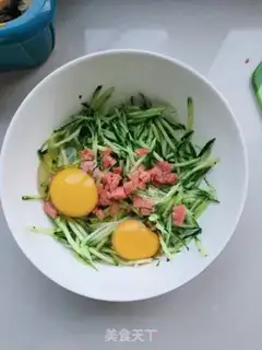 Make cucumber eggcake step 2