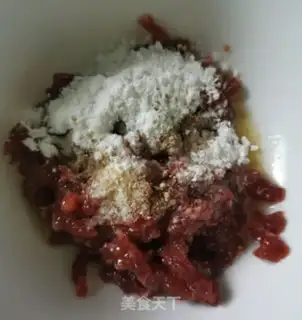 Make Cream of beef step 1