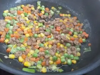 Make Soy sauce, fried rice step 3
