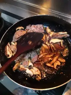 Make Mushroom beef step 3