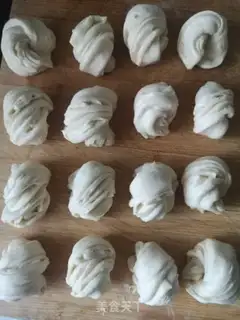 Make Basic rolls step 12