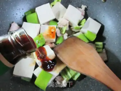 Make Pyramid with fragrance step 6
