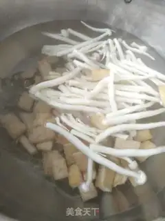 Make Home spicy soup step 1