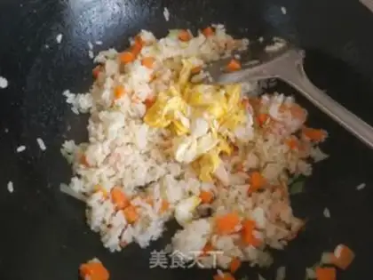 Make Shrimp egg cheese rice step 11