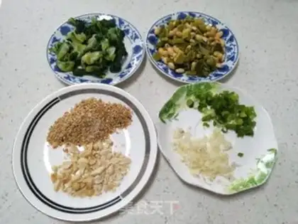 Make Noodles step 0
