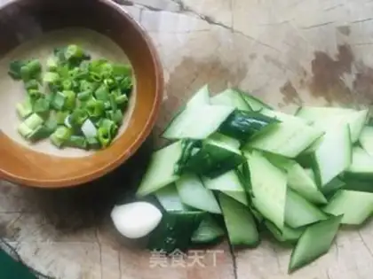 Make cucumber pickle soup step 0