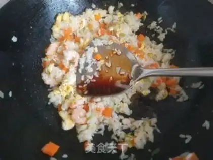 Make Shrimp egg cheese rice step 12