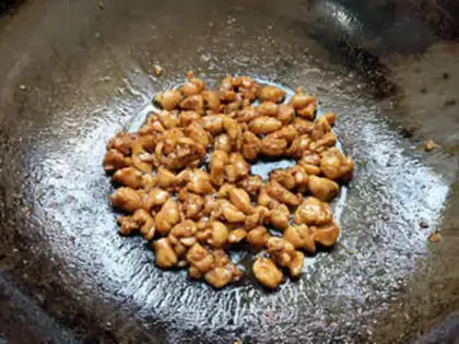 Make Onion fried chicken step 4