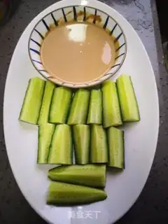 Make cucumber sauce step 3