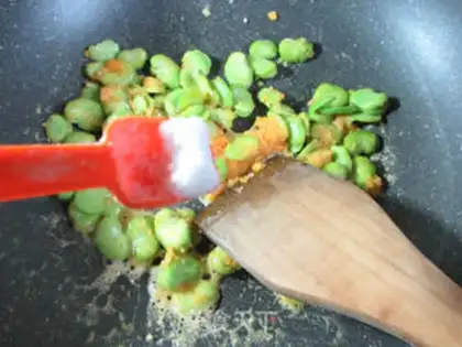 Make Salted eggs and soybeans step 5