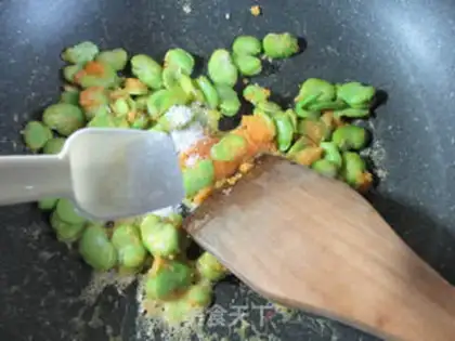 Make Salted eggs and soybeans step 6