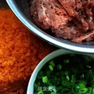 Make Homemade carrot beef buns step 3