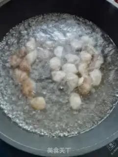 Make Shrimp clams and fried chickens step 1