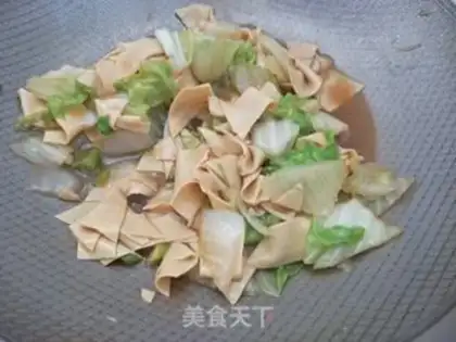 Make The cabbage is dry tofu step 6