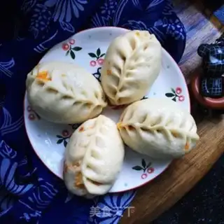 Make Homemade carrot beef buns step 15